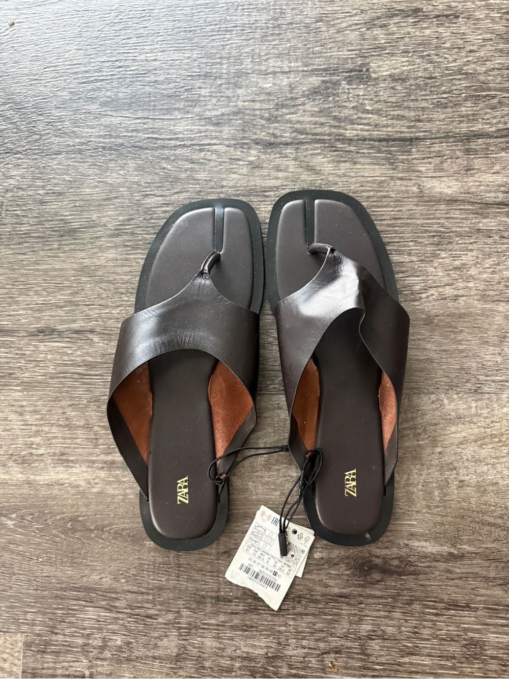 Zara brown leather flip flops - Picture 5 of 6